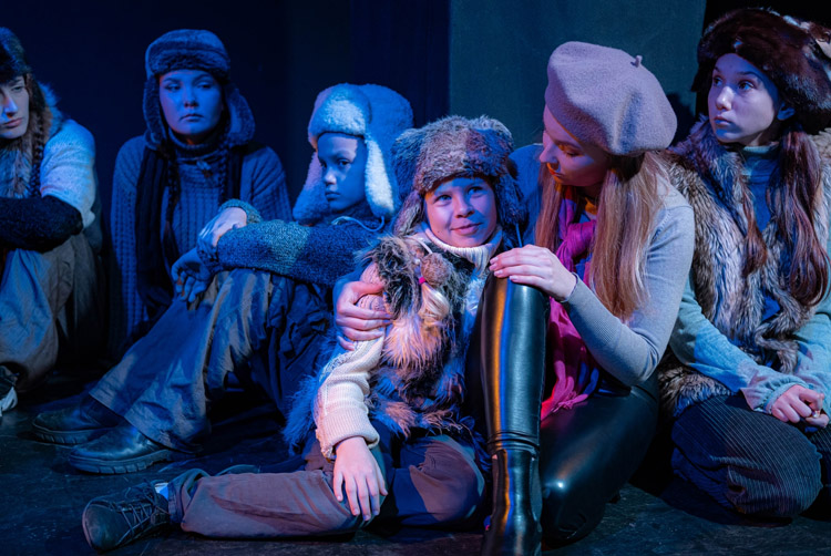 Спектакль СОБАКИ!